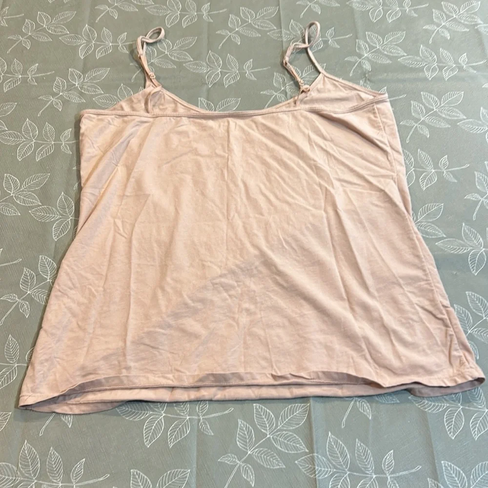 Ladies Old Navy Tank Top. - Picture 4 of 5